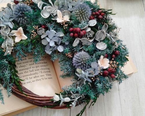 森のクリスマスリース シルバーグリーン 三日月リース プリザーブド