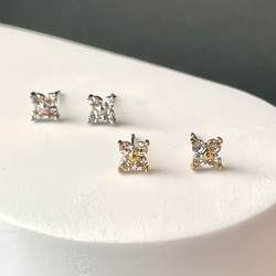 つけっぱなし♡OK! 輝くCZダイヤ 1粒 四つ葉 フラワー ピアス/金属アレルギー対応 サージカルステンレス 3枚目の画像