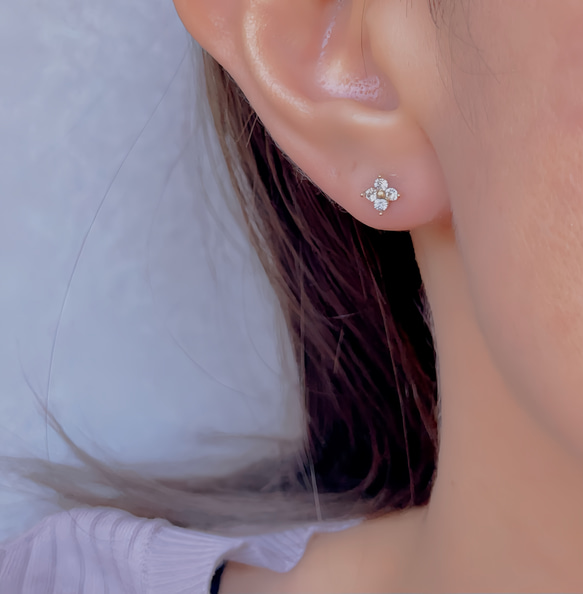 つけっぱなし♡OK! 輝くCZダイヤ 1粒 四つ葉 フラワー ピアス/金属アレルギー対応 サージカルステンレス 6枚目の画像
