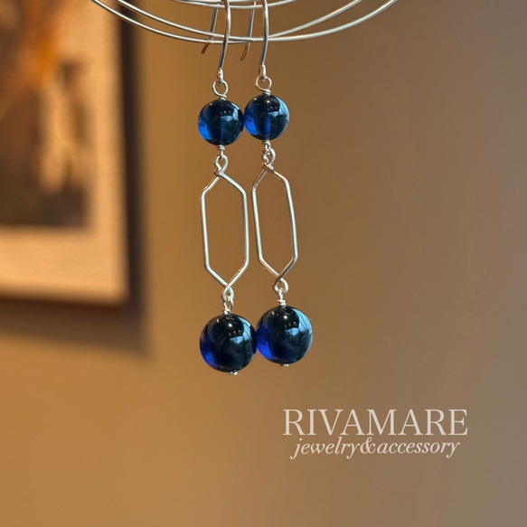 ミッドナイトブルーアンバー アールデコ バルティックアンバー   天然琥珀 ピアス イヤリング変更可 1枚目の画像