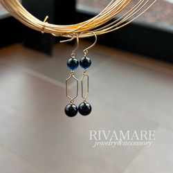 ミッドナイトブルーアンバー アールデコ バルティックアンバー   天然琥珀 ピアス イヤリング変更可 5枚目の画像