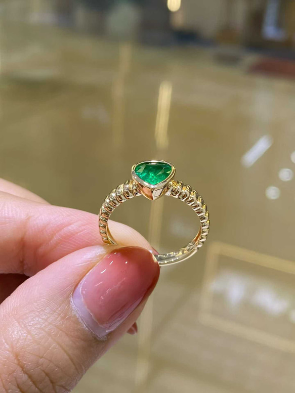 天然エメラルドリングk18　1702 5枚目の画像