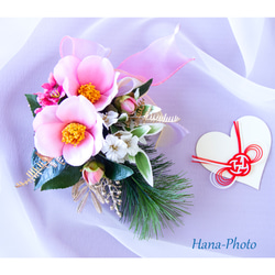 新作＞大輪のピンクの椿と紅梅、白梅の華やぎお正月スワッグ　　 (521) 1枚目の画像