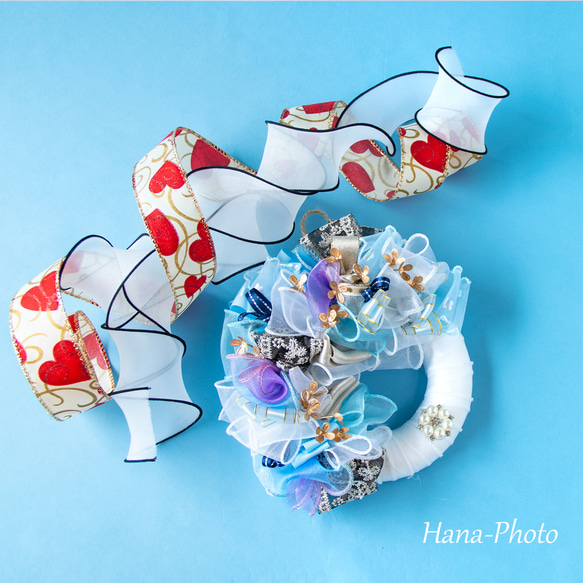 新作＞ブルーとホワイトのブルークリスマスのリボン・リース  　　 リース台：約15㎝ (523) 1枚目の画像