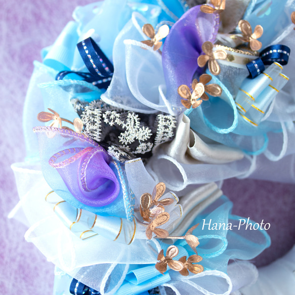 新作＞ブルーとホワイトのブルークリスマスのリボン・リース  　　 リース台：約15㎝ (523) 8枚目の画像