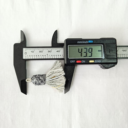 【2個】マルチカラー　タッセルチャーム フリンジ　タッセル　カン付き　アクセサリパーツ 手芸用品　ハンドメイド　DIY 6枚目の画像