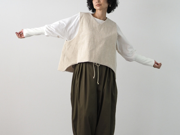 亞麻混紡燈芯絨寬鬆背心 第11張的照片