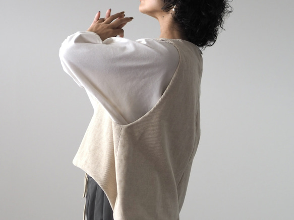 亞麻混紡燈芯絨寬鬆背心 第7張的照片