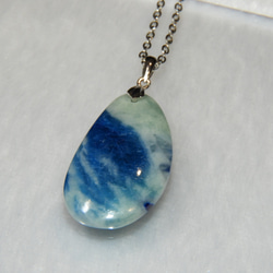 古代の秘宝！時代を超えたアクセサリー！銀化ローマングラスの