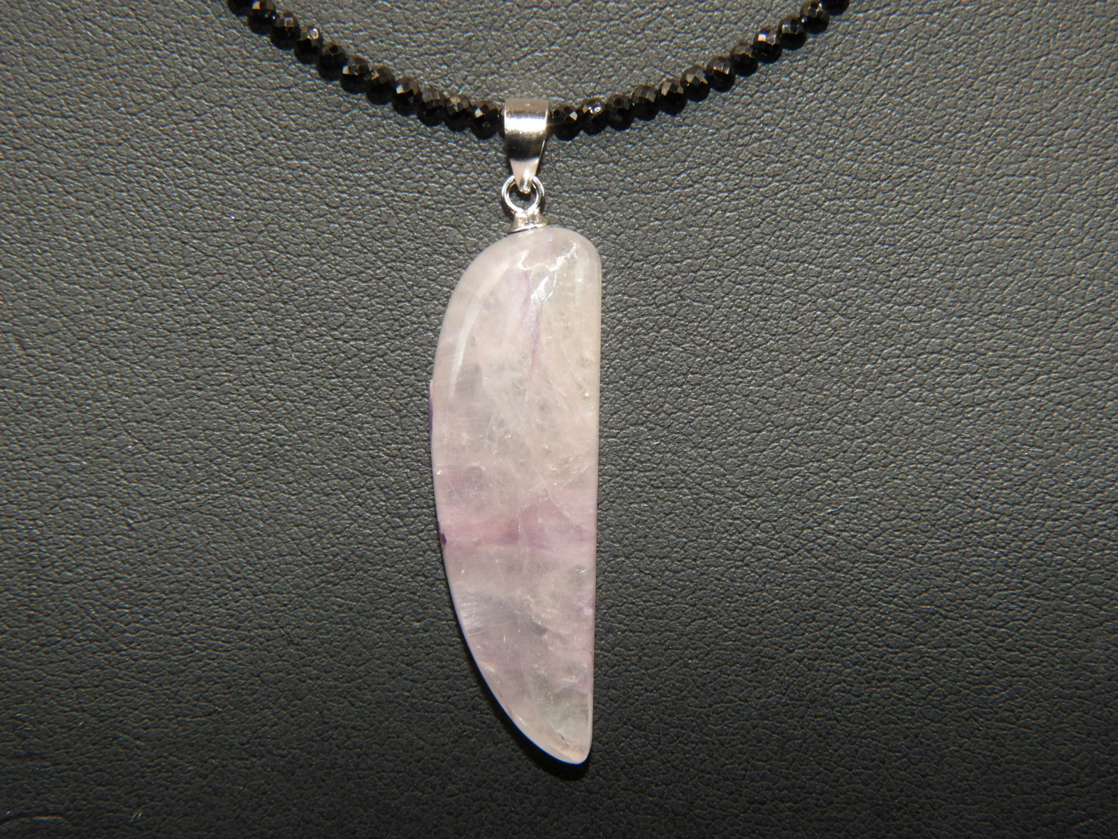 強力な癒しをくれる！？チャロアイトの親戚！エンジェルシリカのペンダントトップ！メイドインジャパン　天然石　２