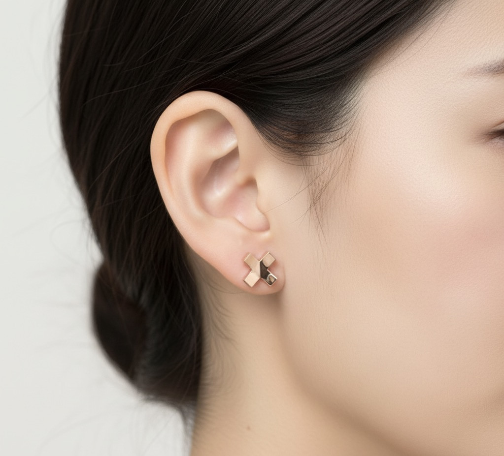 【期間限定】【10％OFF】【新作製作中のため】18K スタッドピアス【クロス-縁en-】