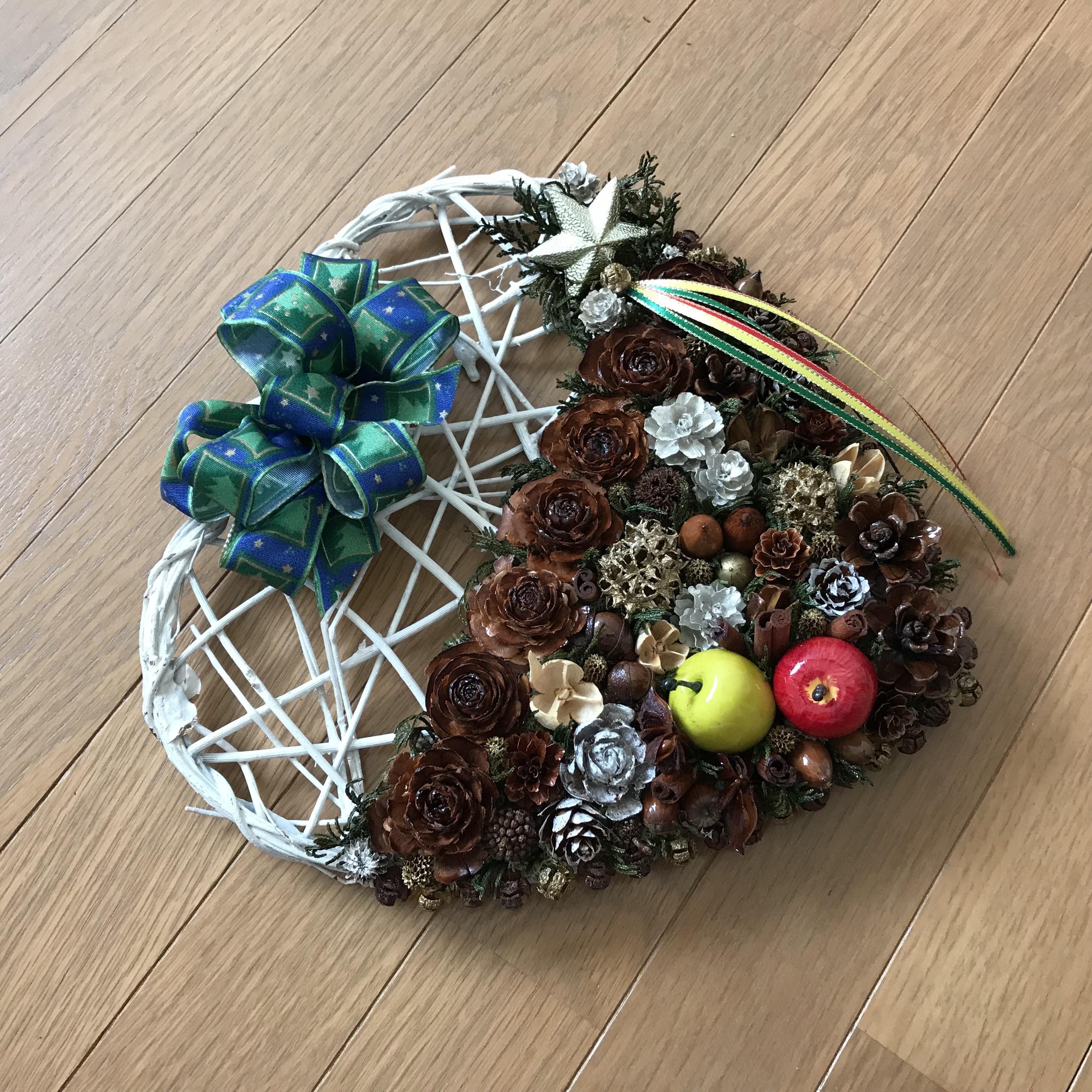 《X’mas》北欧の森の木の実と林檎のお洒落なハートリース（1点限定）