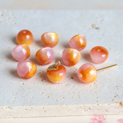 新作★りんご型　樹脂グラデーションビーズ  フルーツ　ゴールドグリッター×アプリコット、ピンクグラデーション 10枚目の画像
