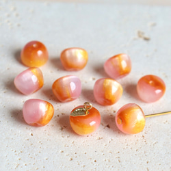 新作★りんご型　樹脂グラデーションビーズ  フルーツ　ゴールドグリッター×アプリコット、ピンクグラデーション 16枚目の画像