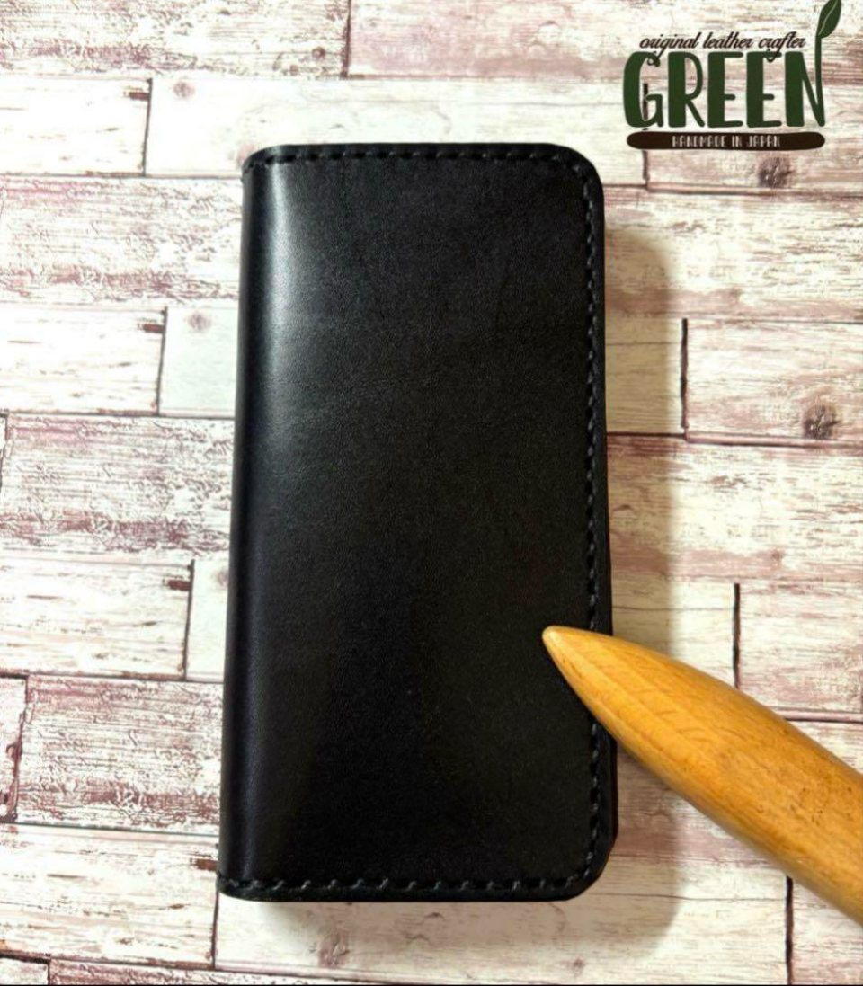 本革　iPhoneケース　栃木レザー　ブラック　手帳型シンプル　2枚ポケット付き　高級感　スマホケース