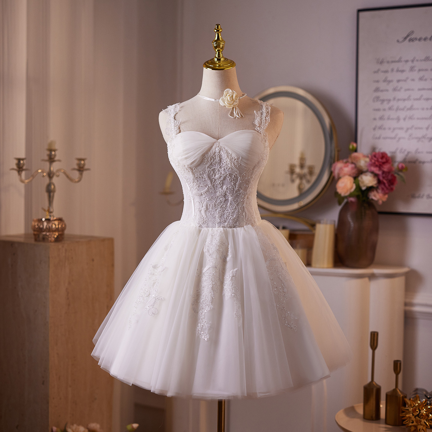 白 ふわふわ ショート丈 可愛い 綺麗 プリンセス パーティードレス 二次会 ウェディングドレス お呼ばれ LJ-692