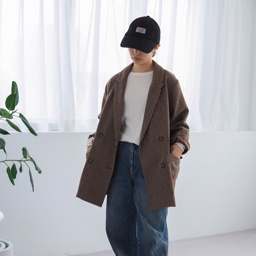 軽く羽織れてシワになりにくい ルーズフィット ツイードジャケット