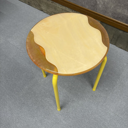 カシの木のレジンスツール　花と金箔 カシの木のレジンスツール 花と金箔 椅子(チェア)・スツール