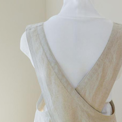 シンプル優等生のバッククロスエプロン・とんとんトン♪ぶたさん一緒で家事楽し[ブラック][エクリュ] 8枚目の画像