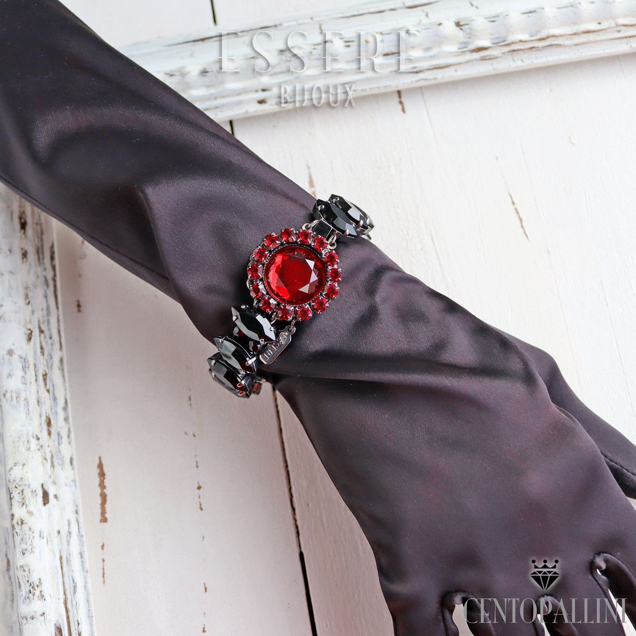 憧れは…深紅のビジュー＆ブラックマーキスクリスタルのブレスレット
