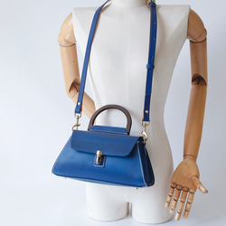 【Creema限定 早割価格 送料無料】本革手作りのショルダーバッグ 総手縫い手持ち 肩掛け 2WAY 鞄 4枚目の画像