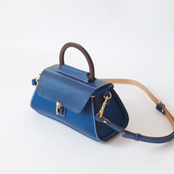 【Creema限定 早割価格 送料無料】本革手作りのショルダーバッグ 総手縫い手持ち 肩掛け 2WAY 鞄 15枚目の画像