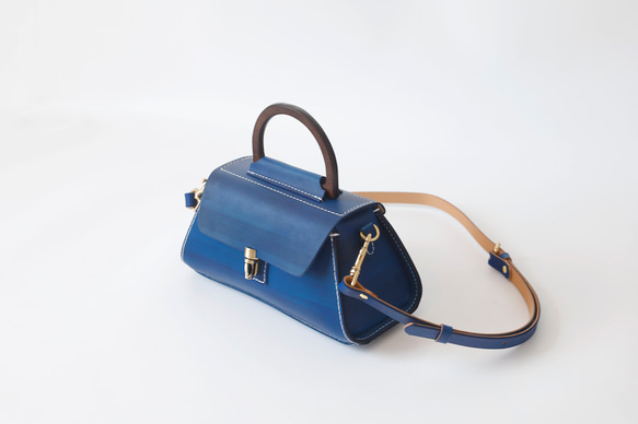 【Creema限定 早割価格 送料無料】本革手作りのショルダーバッグ 総手縫い手持ち 肩掛け 2WAY 鞄 15枚目の画像