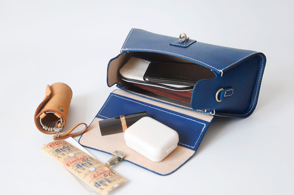 【Creema限定 早割価格 送料無料】本革手作りのショルダーバッグ 総手縫い手持ち 肩掛け 2WAY 鞄 11枚目の画像