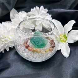 4点セット　LEDライト付　天然石　浄化　高品質　ヒマラヤ水晶　さざれ　グリーンフローライト　原石　間接照明　ガラス容器 10枚目の画像