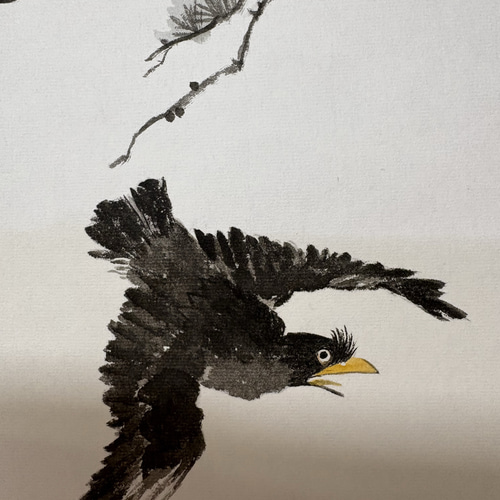 水墨画 鷹と小鳥 掛軸 鷹 カラス 松の木 掛け軸 水墨画 絵画 こたつ 通販 19934514｜Creema