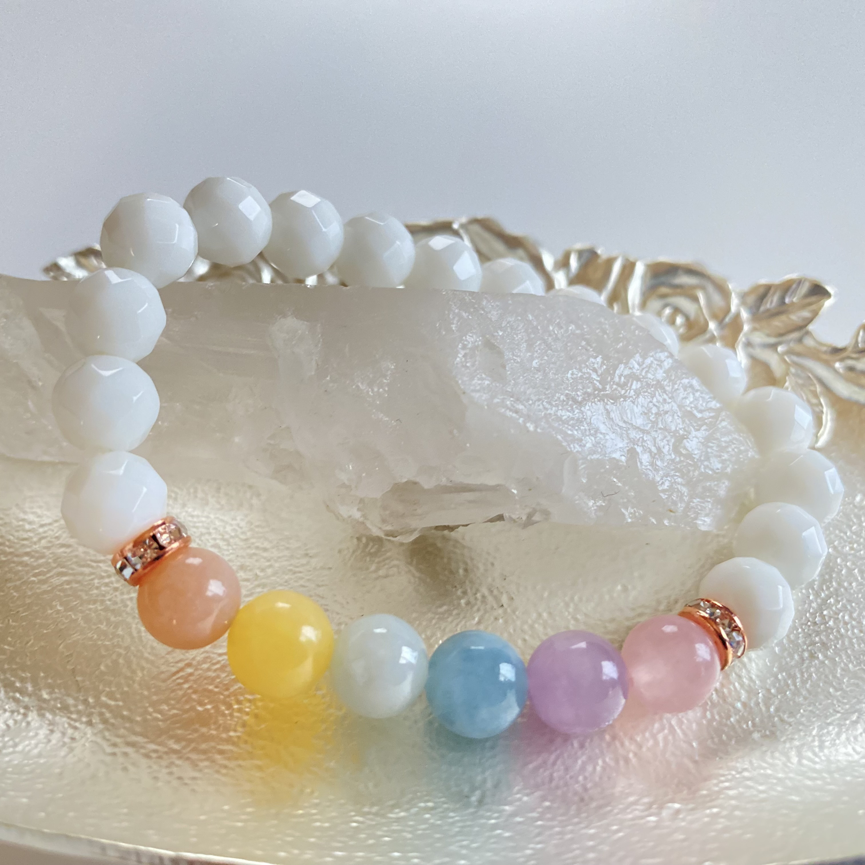 ブレスレット　ホワイトオニキス　オレンジムーンストーン　アラゴナイト　翡翠　アクアマリン　クンツァイト　ローズクォーツ
