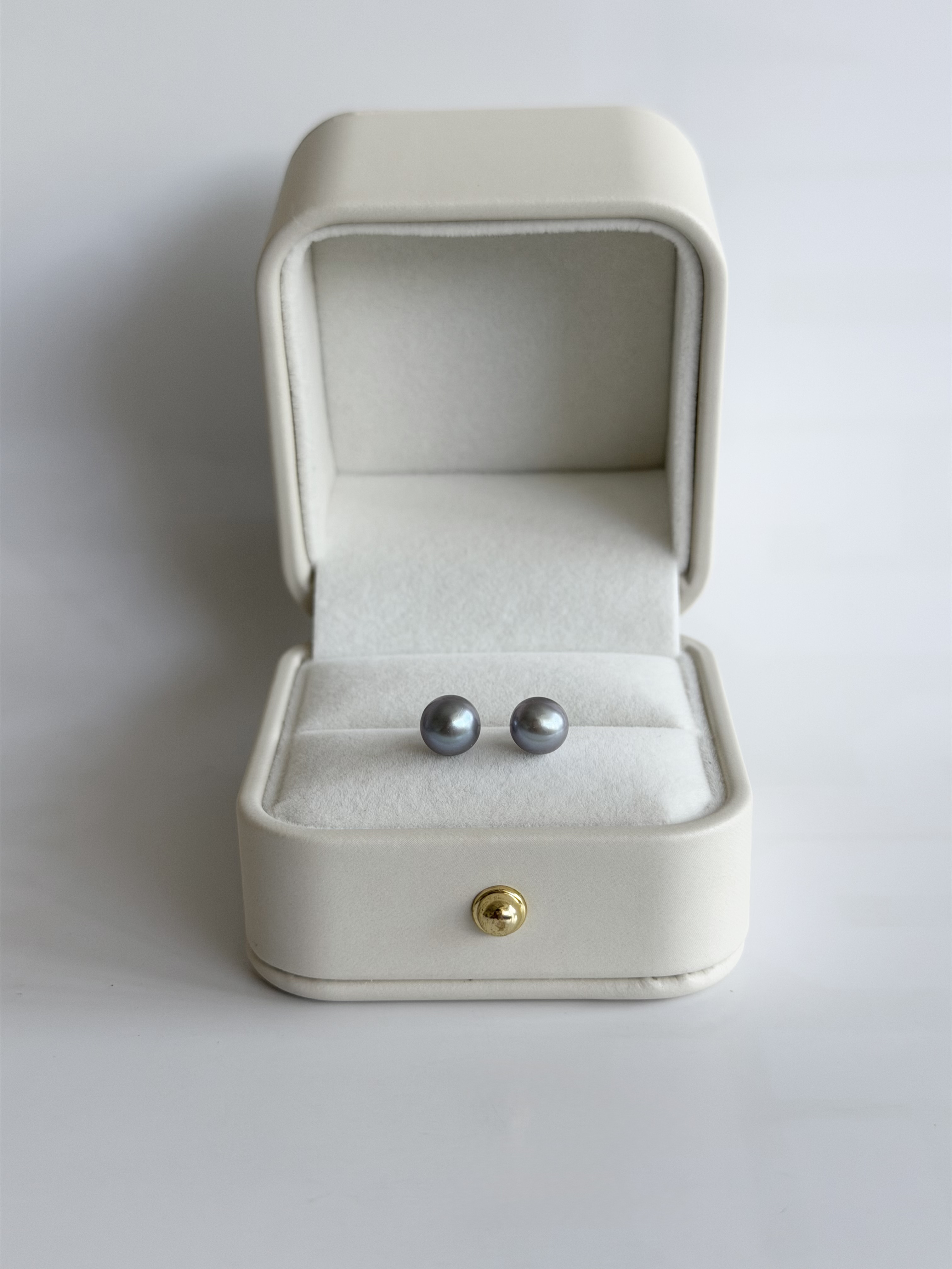 淡水パールの一粒ピアス　6〜6.5mm /金具変更可〈14kgf  K10  K18〉