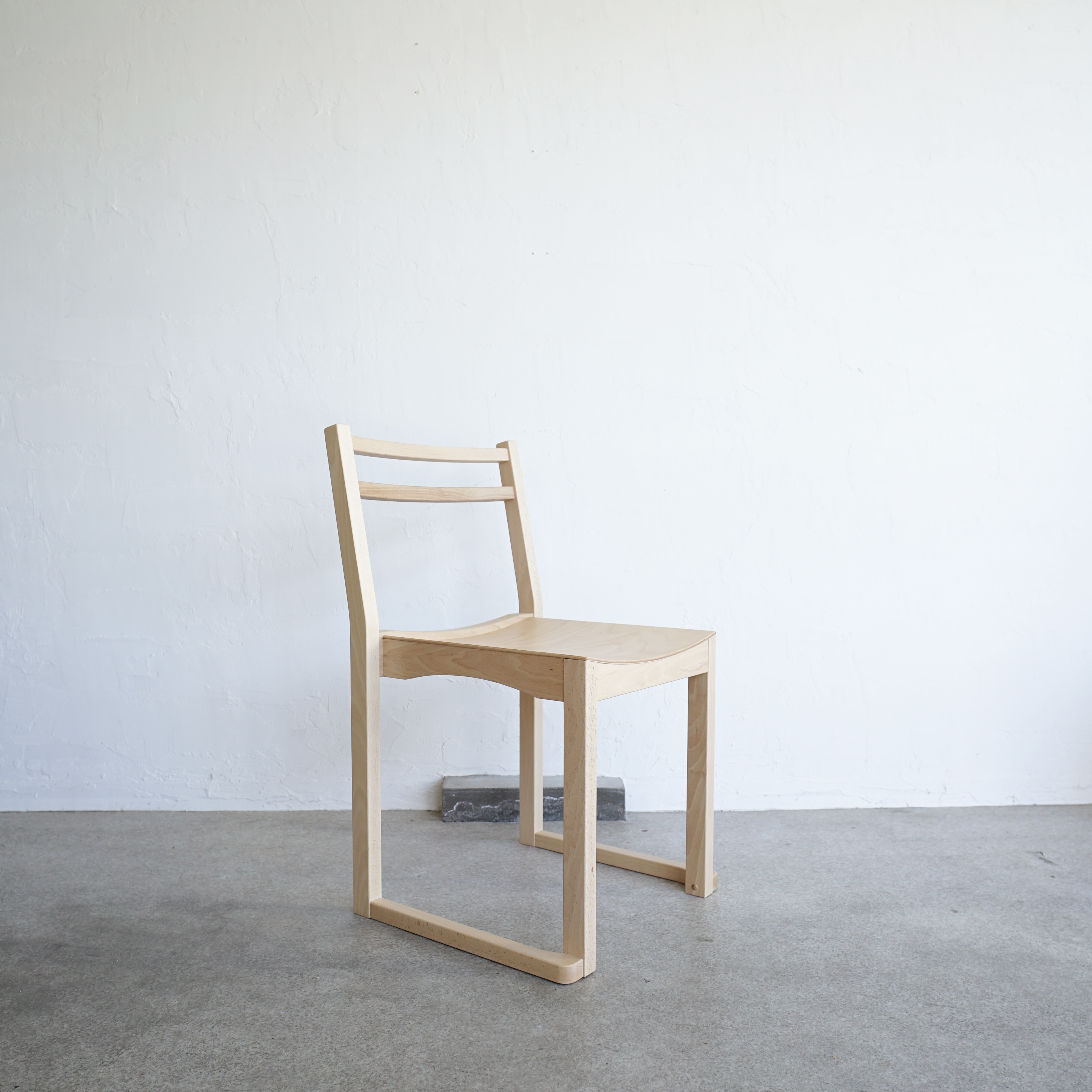 ダイニングチェア/ノルディック/北欧/ナチュラル/ビーチ無垢材/スタッキングチェア/椅子/cafe