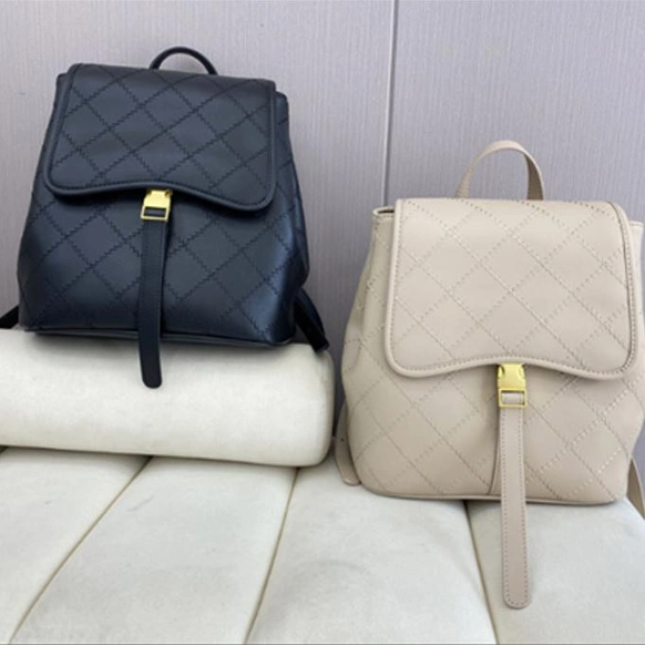 しっとりと柔らかい高級手作りのレザー本革 ショルダーバッグ ブルー