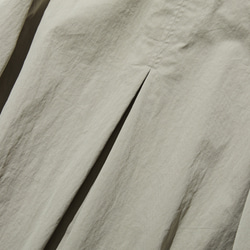 ロングシーズン着まわせる優秀アイテム　トレンチコート　ミドル丈コート　薄いカーキ色　251003-2 9枚目の画像