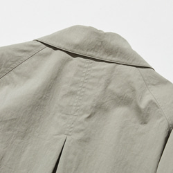 ロングシーズン着まわせる優秀アイテム　トレンチコート　ミドル丈コート　薄いカーキ色　251003-2 8枚目の画像