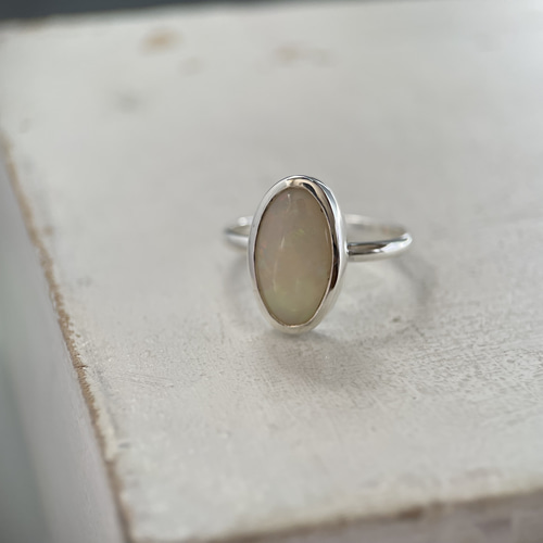 オーロラのような遊色】ホワイトオパールリング サイズ11号 シルバー