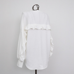 大人のスウェット 甘すぎないフリル 柔らかストレッチ素材トレーナー　ホワイト　0671WH 13枚目の画像