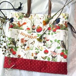 ドイツ生地　訳あり　秋の実り　りんご　小人森の動物たち　りす　梟　カタツムリ　巾着ポーチ　巾着バッグ　マッシュルーム 4枚目の画像