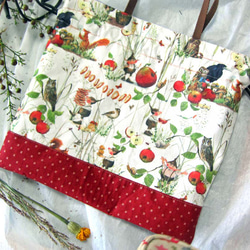 ドイツ生地　訳あり　秋の実り　りんご　小人森の動物たち　りす　梟　カタツムリ　巾着ポーチ　巾着バッグ　マッシュルーム 8枚目の画像