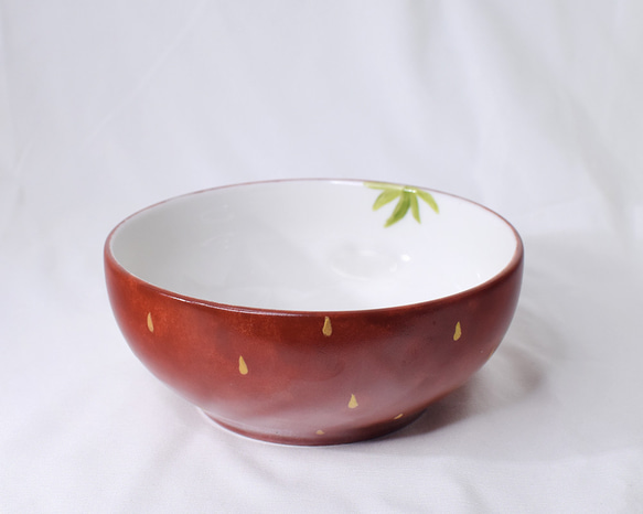 森のいちごのボウルM 5枚目の画像