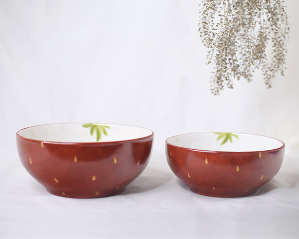 森のいちごのボウルM 6枚目の画像