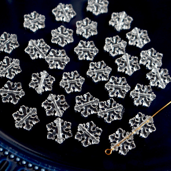 40個★11.5mm雪　雪の結晶　雪の樹脂ビーズ  クリア 13枚目の画像
