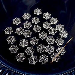 40個★11.5mm雪　雪の結晶　雪の樹脂ビーズ  クリア 15枚目の画像