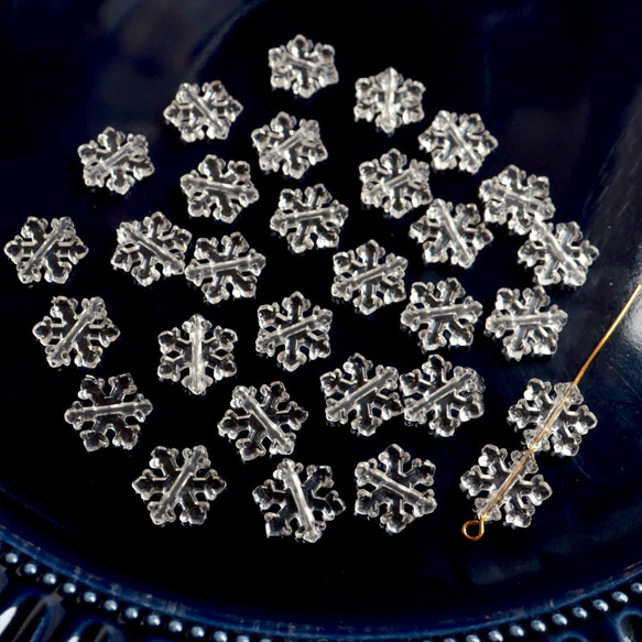 40個★11.5mm雪　雪の結晶　雪の樹脂ビーズ  クリア 19枚目の画像