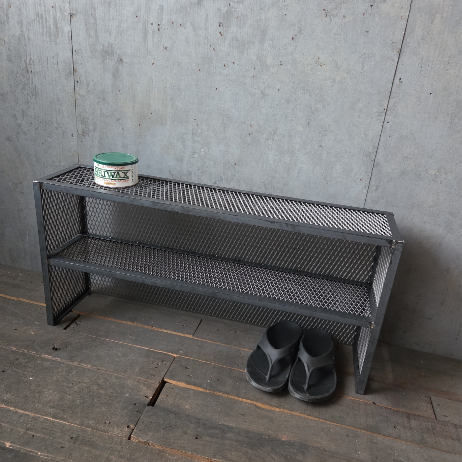 シューズラック　アイアンラック　鉄網　ラック　おしゃれ　玄関収納　ディスプレイラック　多機能収納　エキスパンドメタル