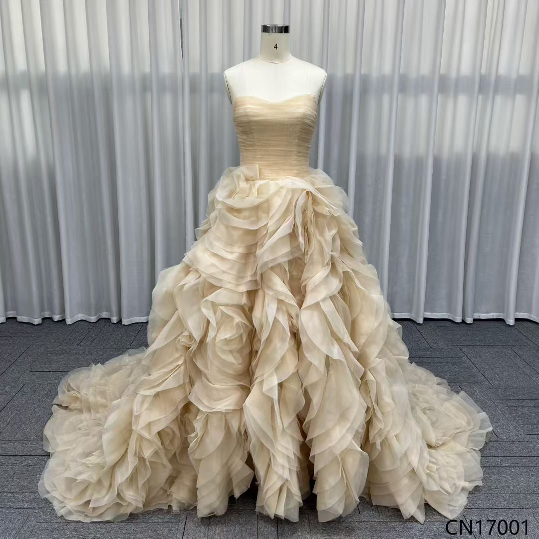 買わないと損　ゴールド金色カラードレス　痩せて見える　Aライン　チューブトップ　お色直し可能　胸フリル　ギャザーフラワー