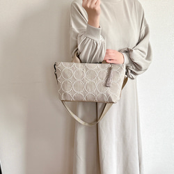 【秋冬バッグ】前後2wayミナペルホネン/dopタンバリンと倉敷帆布のオーバルトートバッグ【選べる3カラー】 12枚目の画像