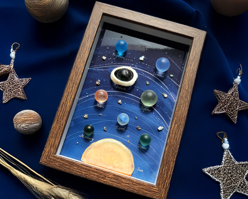 海から生まれた惑星たち〉 シーグラスアート その他アート moon 通販