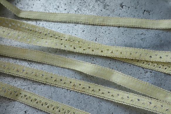 フランス 78㎝ アンティークレース　3種の柄 C1094 クリーム 5枚目の画像